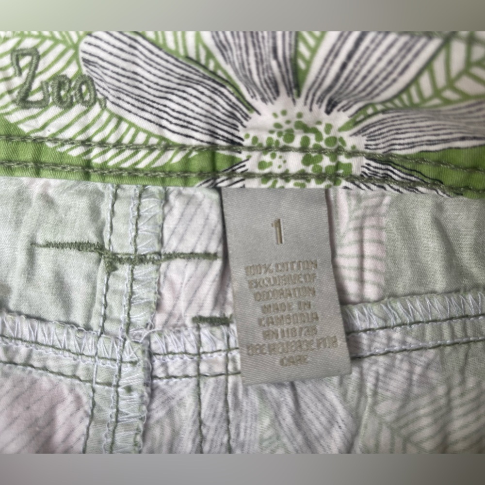 LOW RISE Z.Co JEANS Green Floral Shorts size 1 JUNIORS - Picture 11 of 12